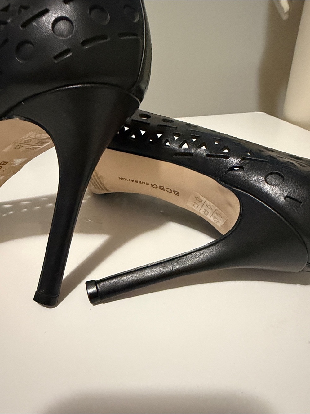 BCBGeneration Black Upper Leather Laser-Cut Pointed Toe Heels Size 9M/39 - Picture 11 of 15